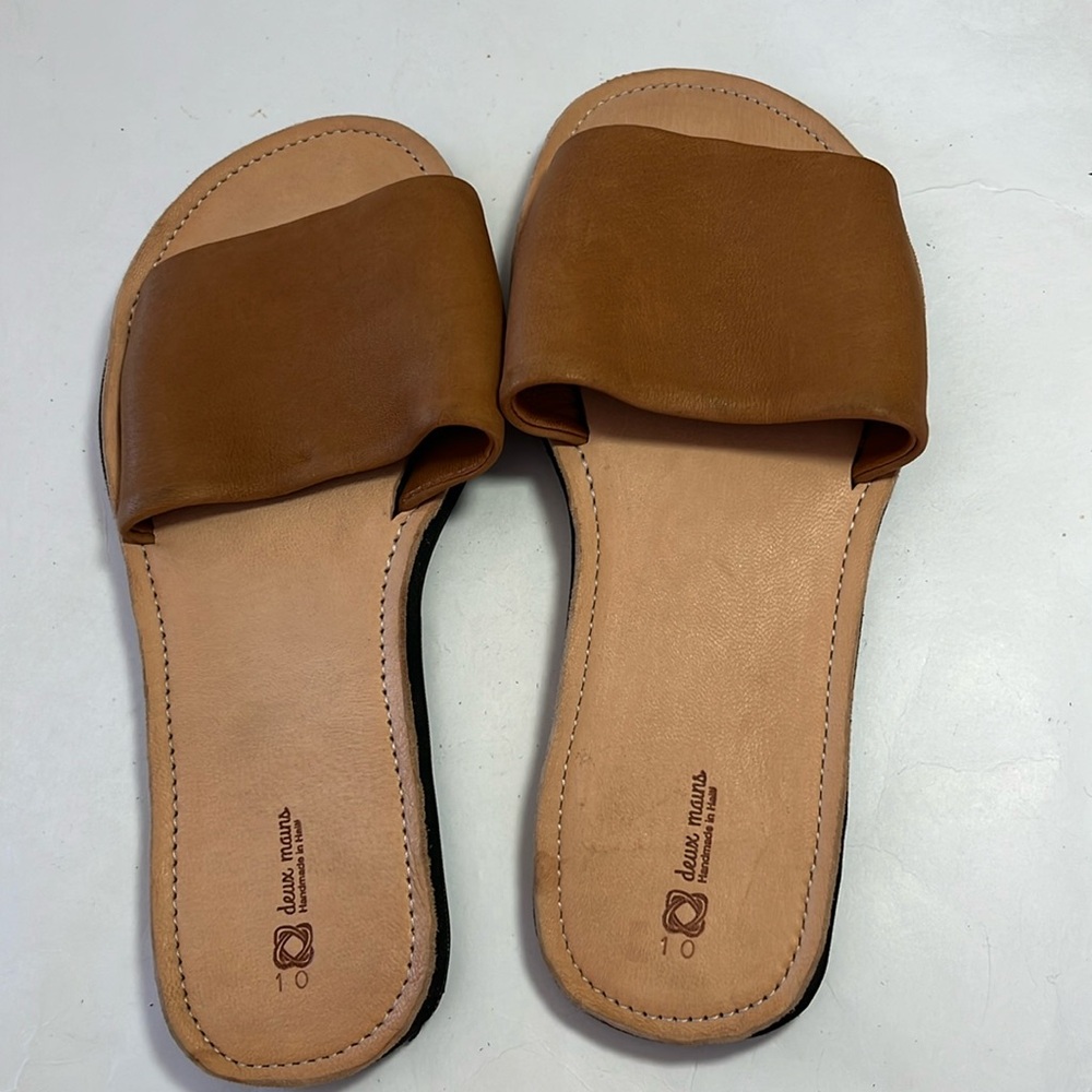 Deux Mains classic slide mule sandals leather cognac repurposed tire sole sz 10